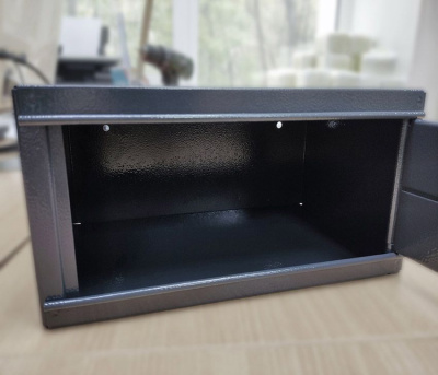 Сейф Stalker-эконом ПШ-3 (фото), внешние размеры: 140x300x190 мм., толщина двери: 2,5 мм., толщина корпуса: 1,5 мм.